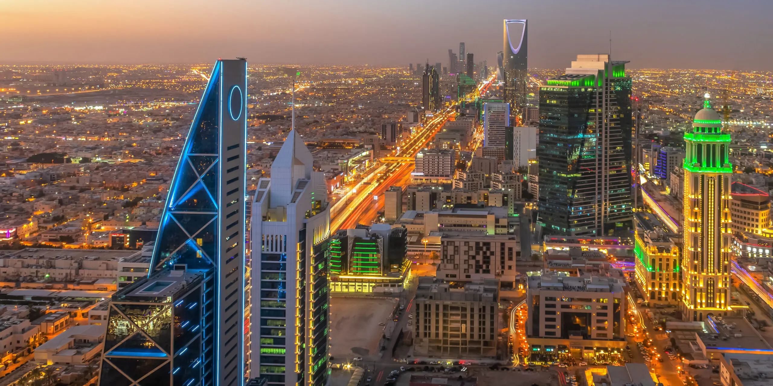 معقب معاملات الزواج